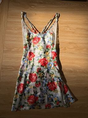 Vintage 90s Victoria’s Secret Floral Lace Chemise Slip Dress Y2K - M